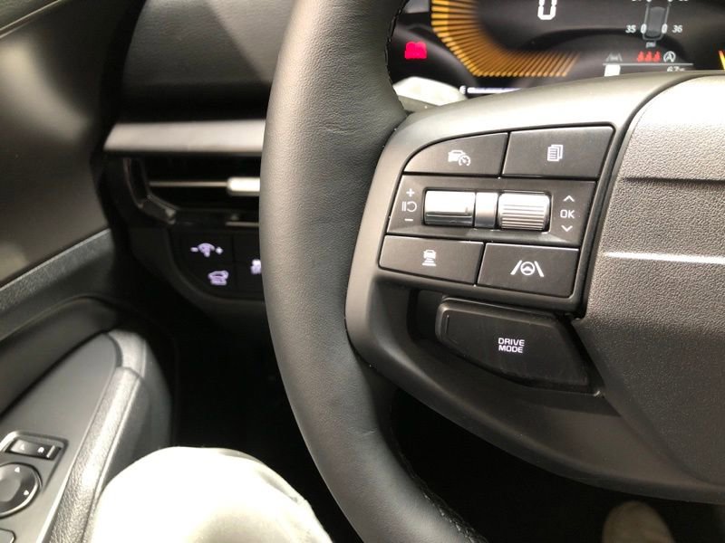 New 2026 Kia Sportage EX w/ EX Panorama Roof Package image 23