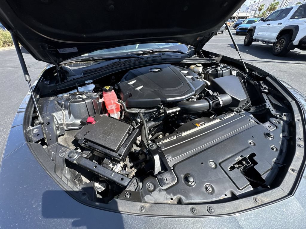 Used 2018 Chevrolet Camaro LT RWD image 31