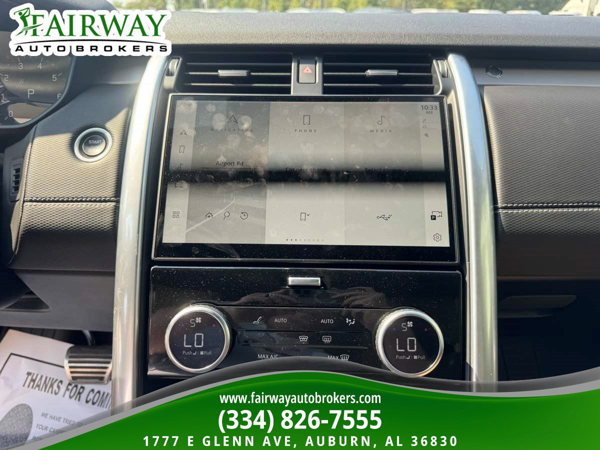 Used 2025 Land Rover Discovery Dynamic SE AWD/4WD image 22