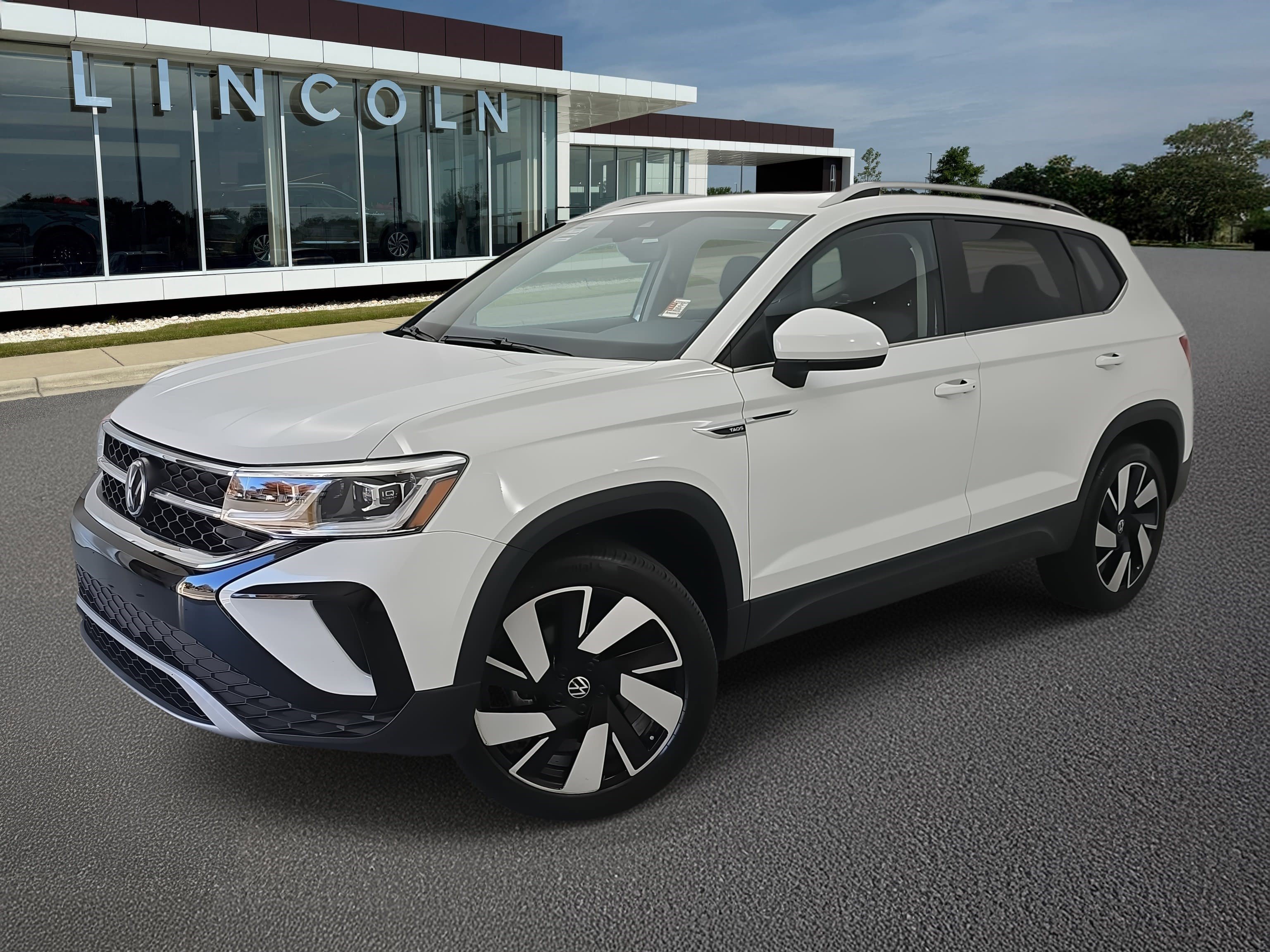 Used 2024 Volkswagen Taos SEL