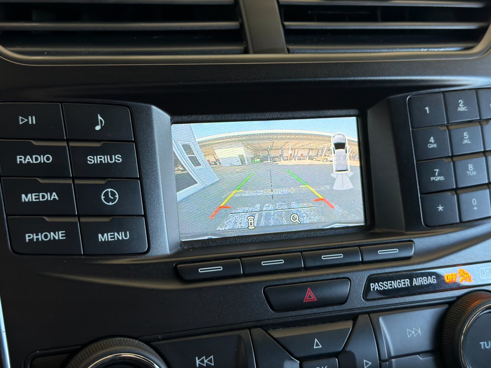 Used 2018 Ford Explorer XLT FWD image 18