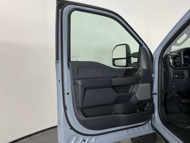 New 2026 Ford F350 Lariat image 16