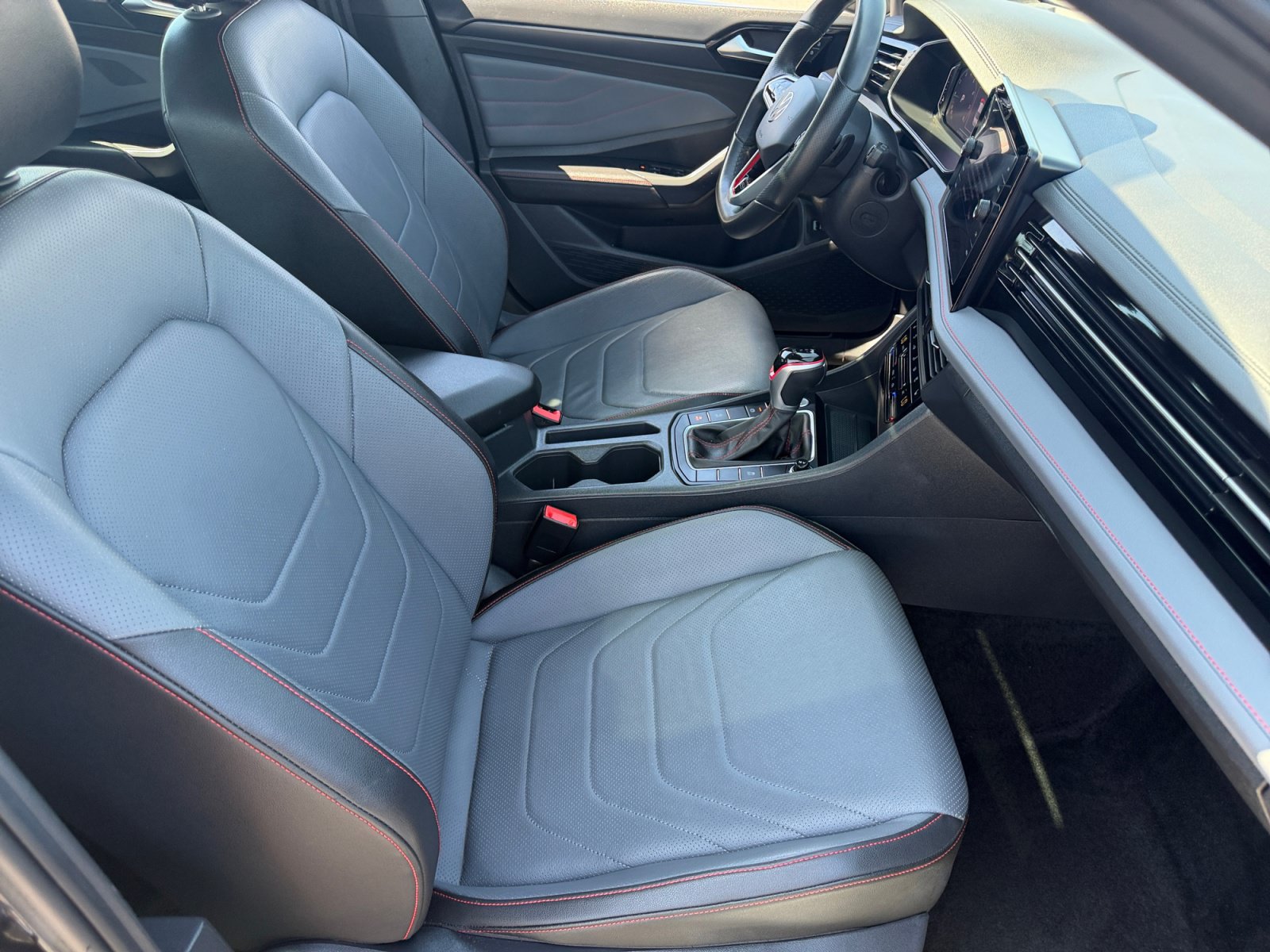 Certified 2025 Volkswagen Jetta GLI Autobahn FWD image 18
