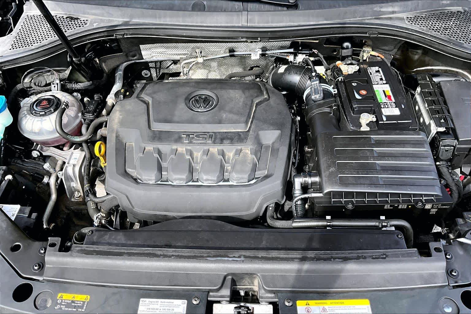 Used 2022 Volkswagen Tiguan SE R-Line FWD image 32