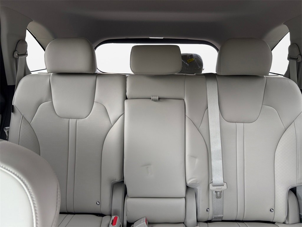 New 2025 Kia Sorento S w/ Panoramic Sunroof Package image 16