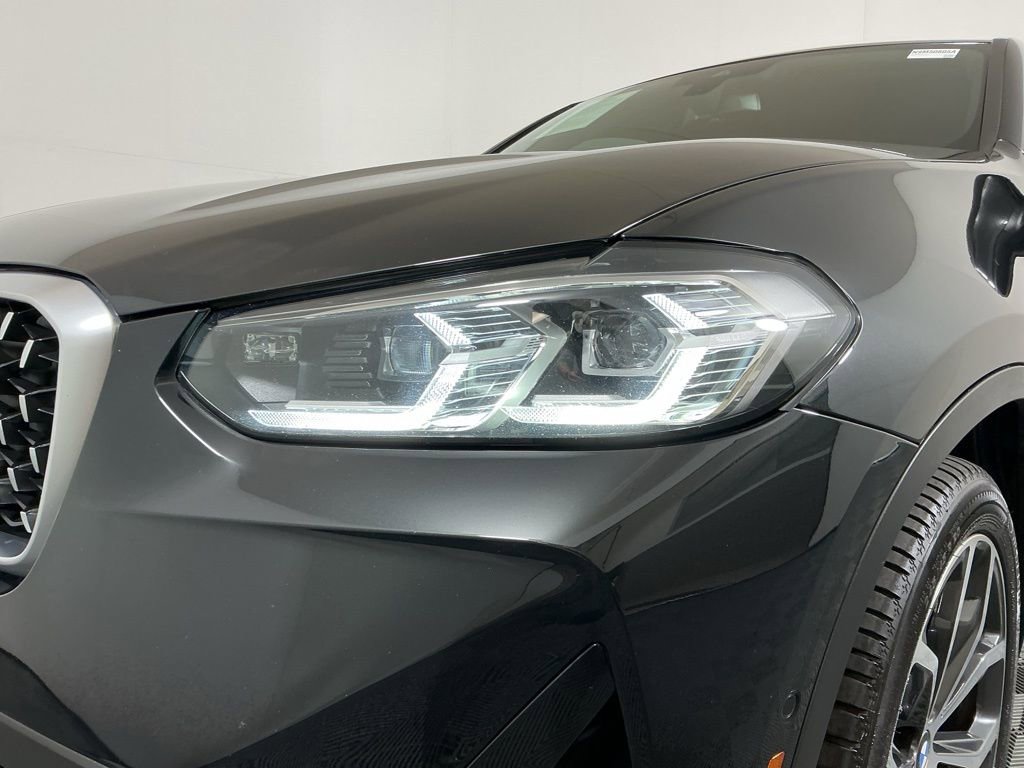 Certified 2022 BMW X4 xDrive30i w/ Premium Package 2 image 5