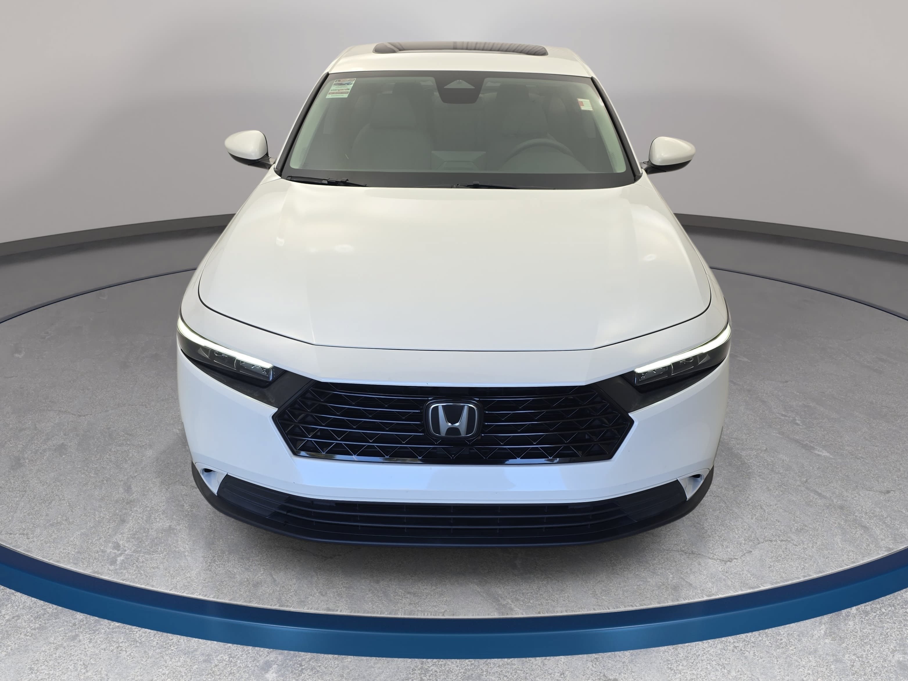 Used 2024 Honda Accord EX image 2