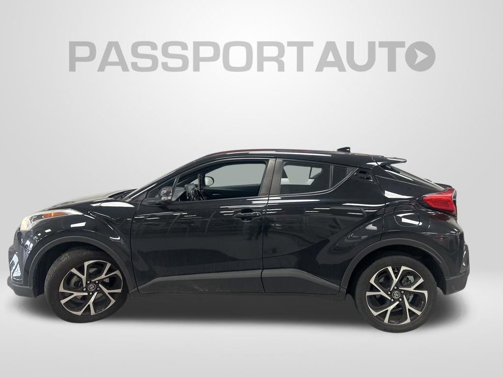 Used 2019 Toyota C-HR XLE image 2
