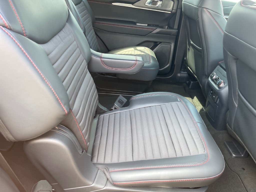 New 2026 Ford Explorer ST-Line AWD/4WD image 13