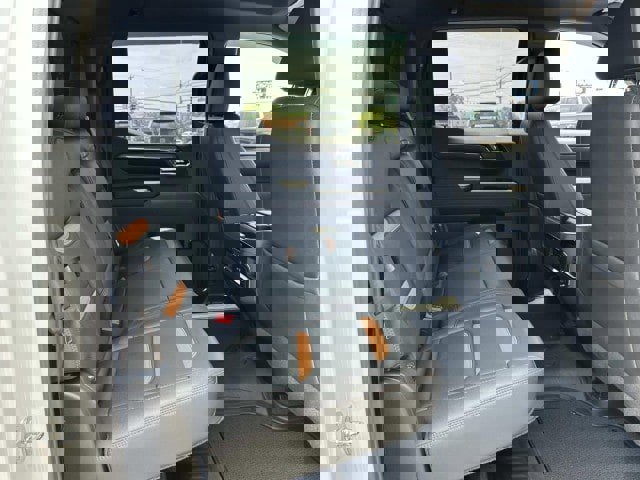 Used 2023 GMC Sierra 1500 AT4 image 12