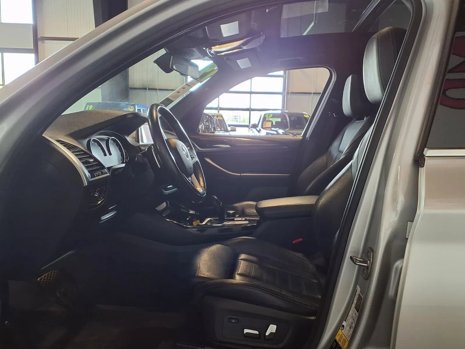 Used 2019 BMW X3 xDrive30i w/ Driving Assistance Package AWD/4WD image 18