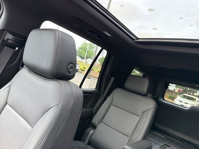 Used 2026 Chevrolet Tahoe Z71 w/ Comfort Package AWD/4WD image 19