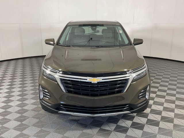 Used 2024 Chevrolet Equinox LT FWD image 2