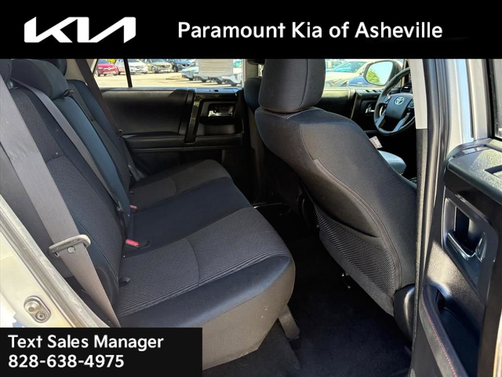 Used 2024 Toyota 4Runner TRD Off-Road image 18