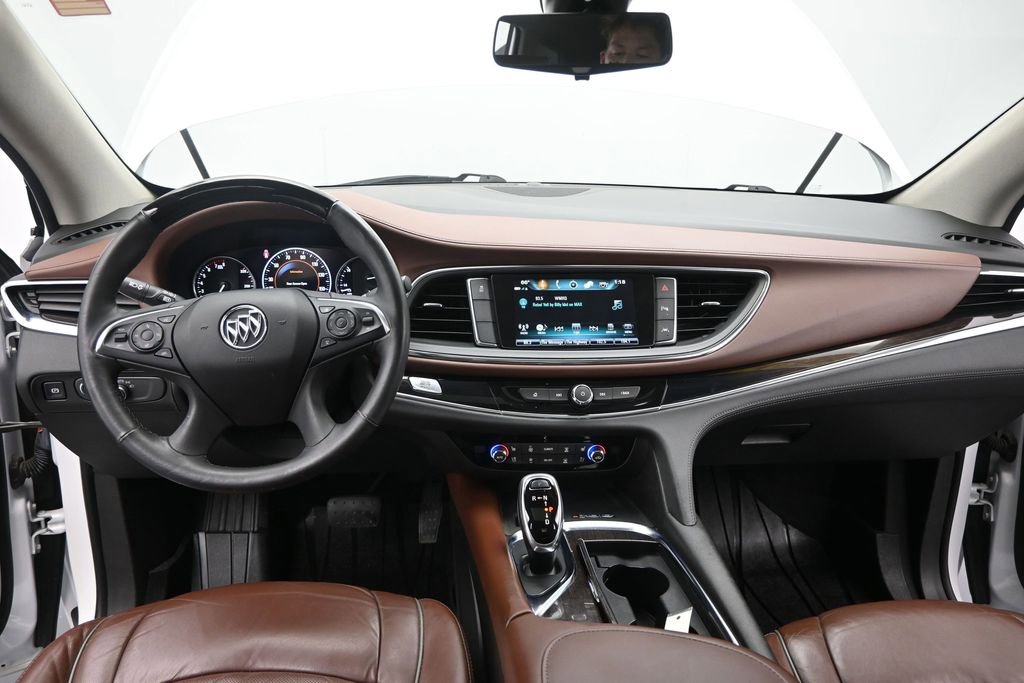 Used 2018 Buick Enclave Avenir FWD image 41