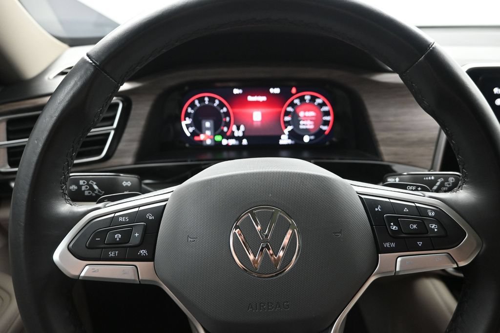 Used 2024 Volkswagen Atlas SEL Premium R-Line AWD/4WD image 16
