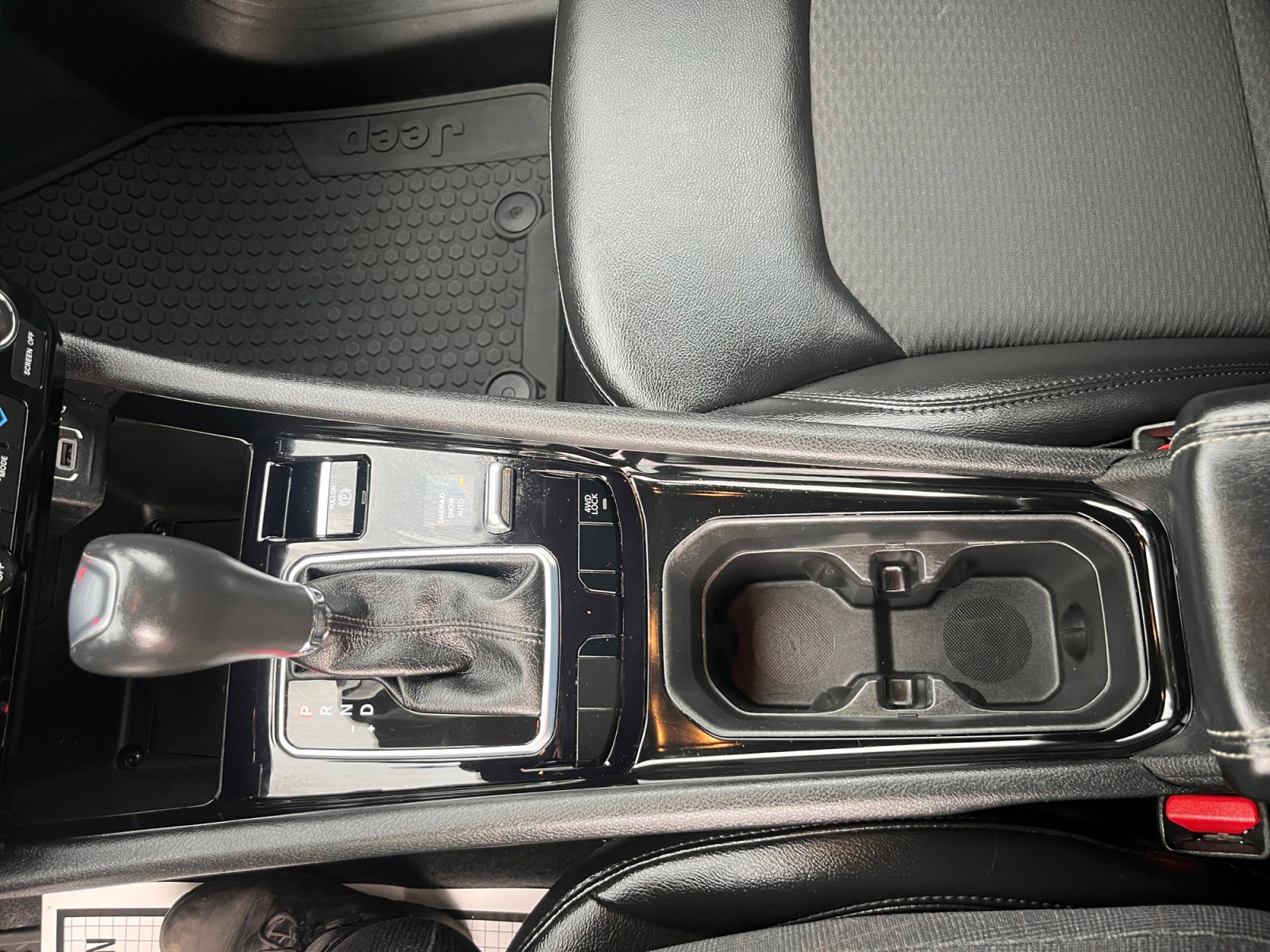 Used 2022 Jeep Compass Altitude w/ Convenience Group image 15