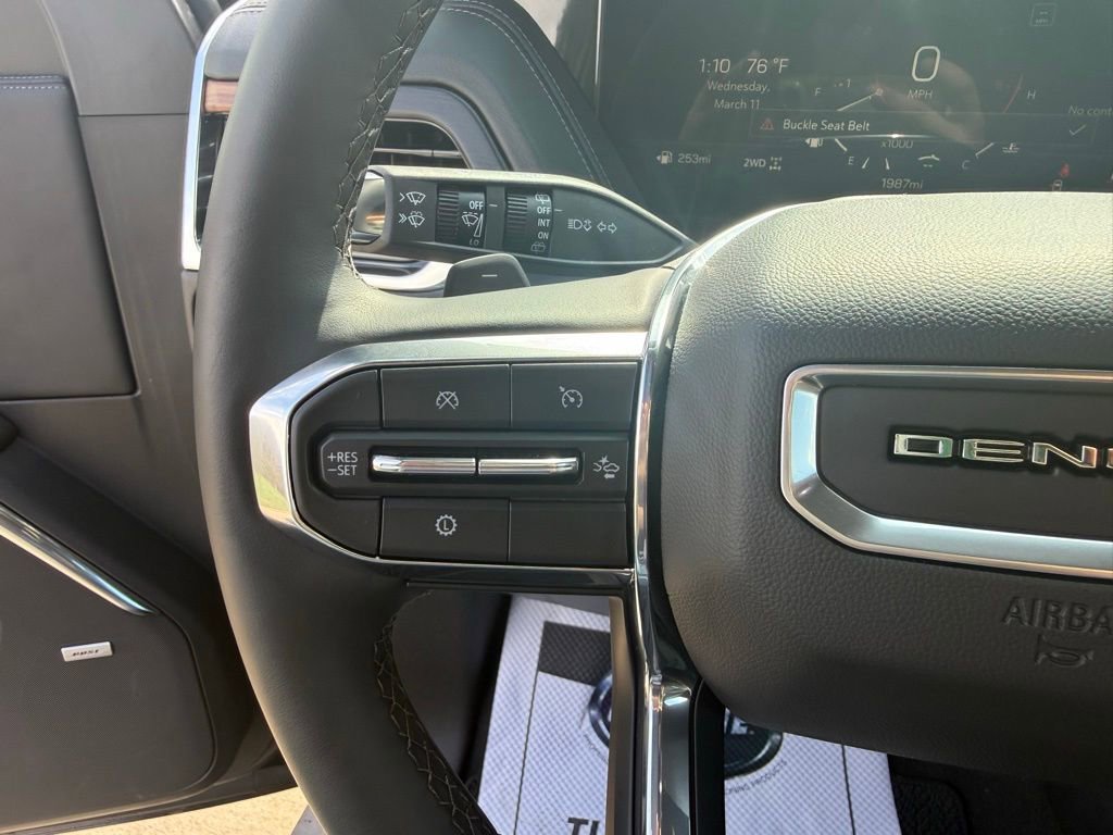 Used 2025 GMC Yukon XL Denali w/ Sun & Power Step Package image 37