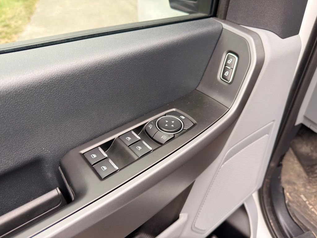 Used 2025 Ford F350 XLT image 19
