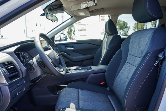 New 2026 Nissan Rogue SV image 18