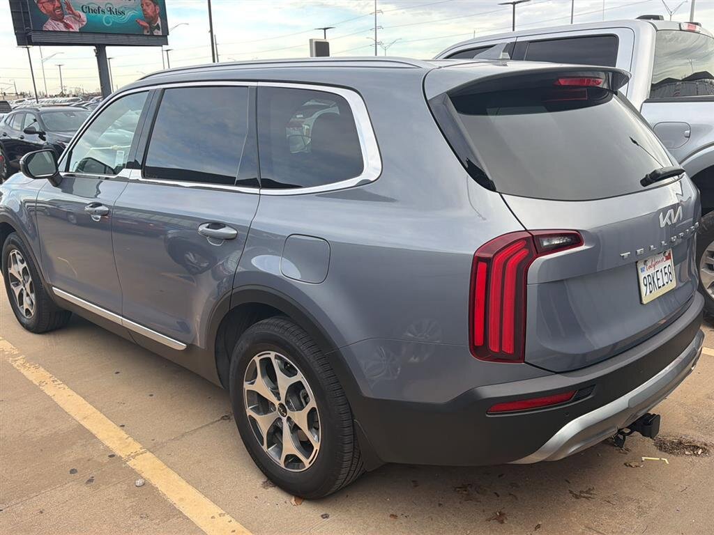 Used 2022 Kia Telluride EX image 10