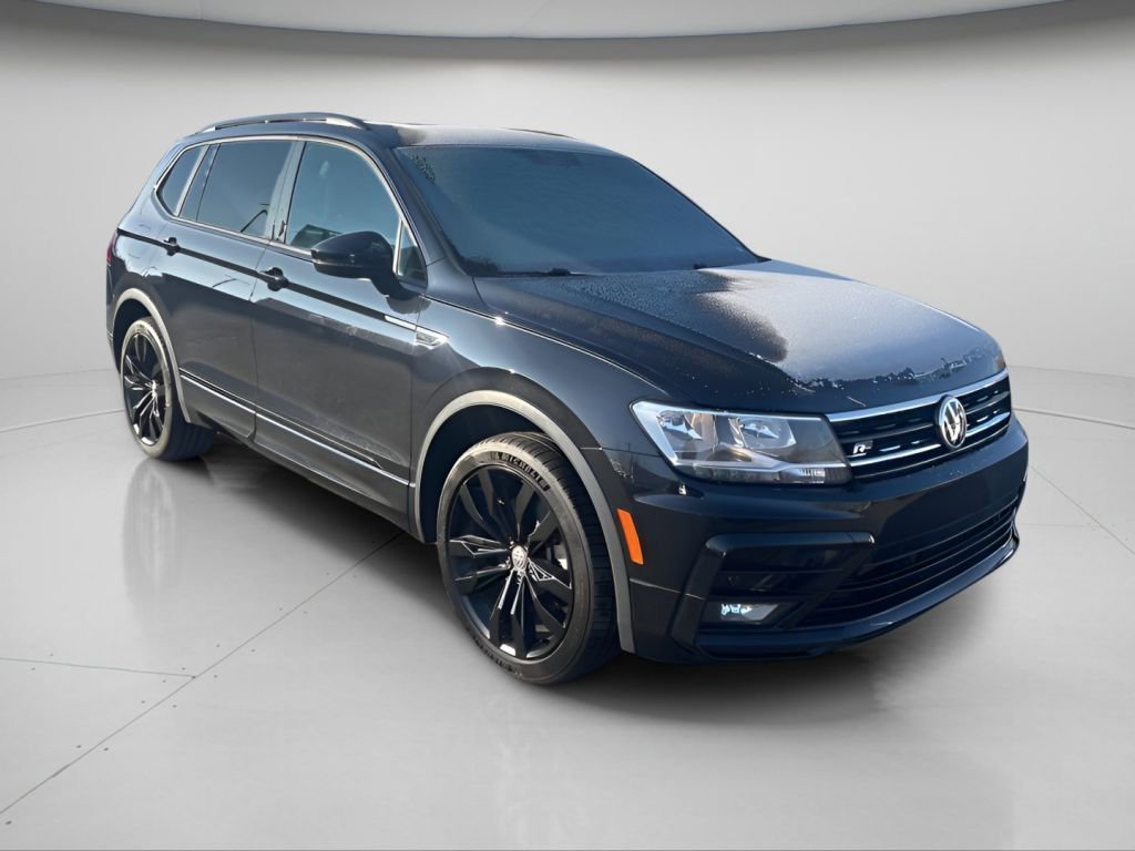 Used 2021 Volkswagen Tiguan SE R-Line image 2
