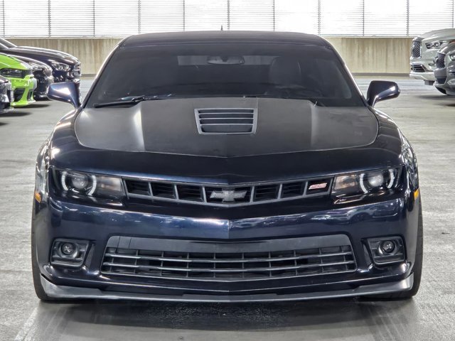 Used 2015 Chevrolet Camaro SS w/ SS Performance Package RWD image 2