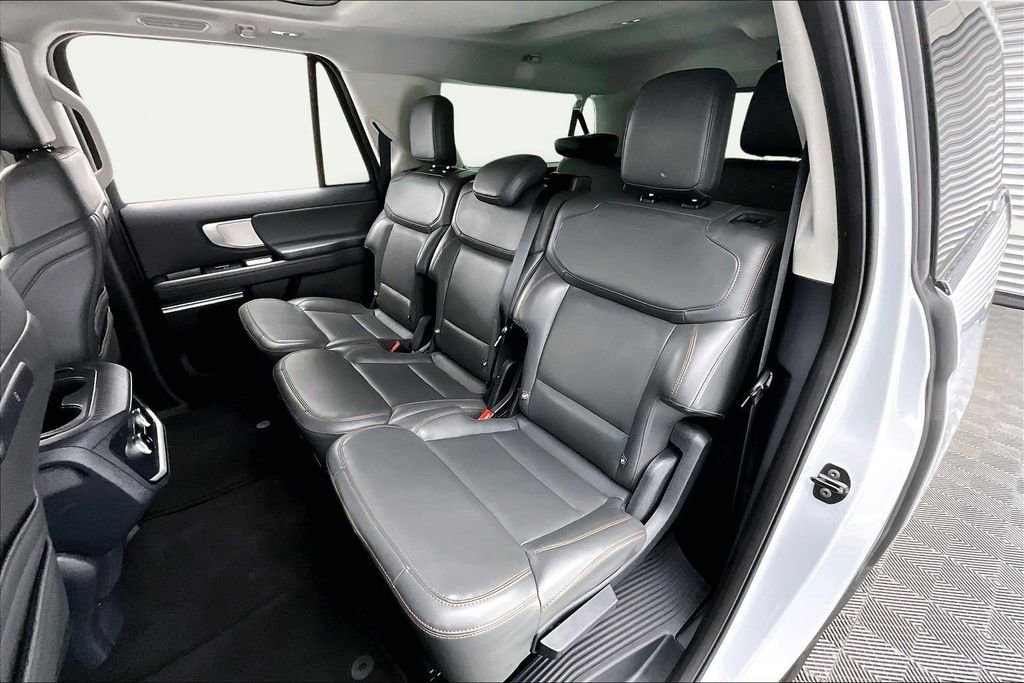 Used 2025 Ford Expedition Max Active image 26