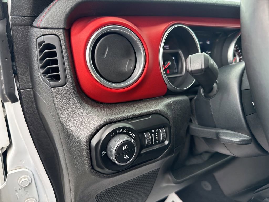 Used 2020 Jeep Gladiator Rubicon image 12