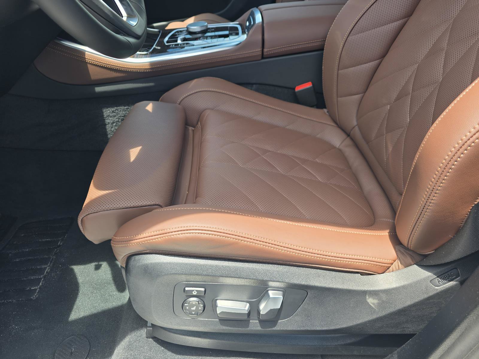 New 2026 BMW X5 xDrive40i w/ Premium Package AWD/4WD image 15