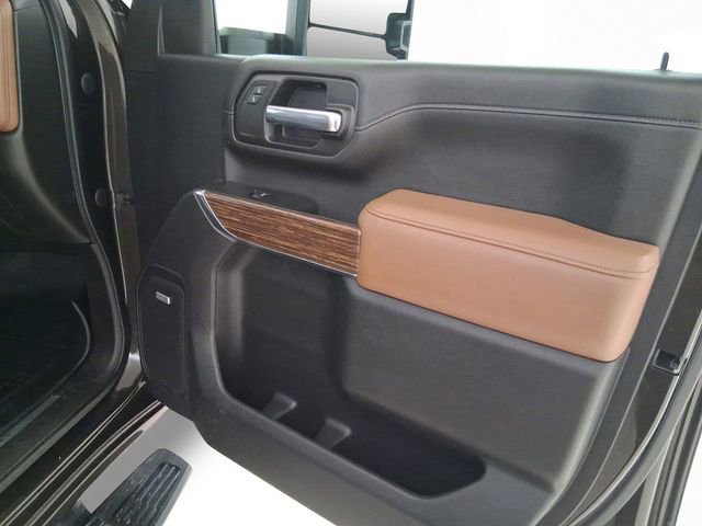 Used 2021 Chevrolet Silverado 2500 High Country w/ Safety Package II image 15