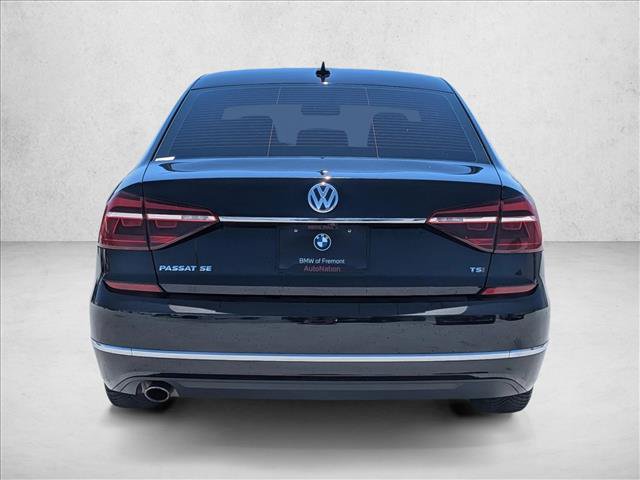 Used 2018 Volkswagen Passat 2.0T SE FWD image 7