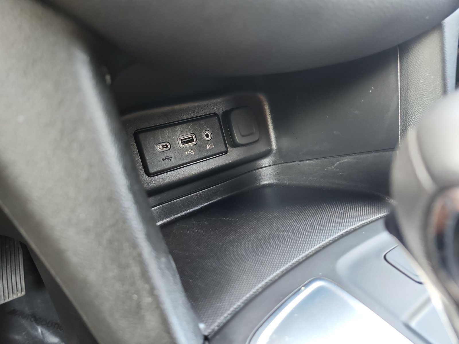 Used 2023 Chevrolet Equinox LT w/ Driver Convenience Package FWD image 20