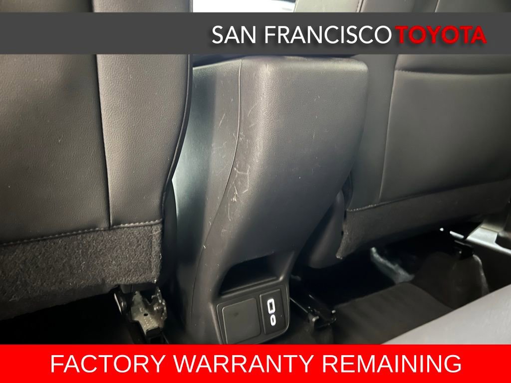 Used 2024 Buick Encore GX Sport Touring image 17