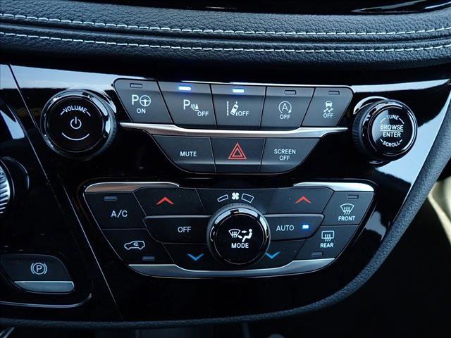 New 2025 Chrysler Pacifica Select FWD image 22