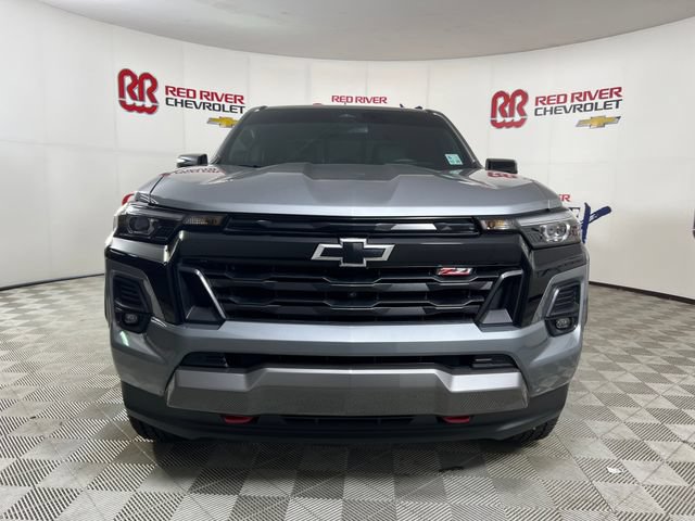 Used 2024 Chevrolet Colorado Z71 w/ LPO, Dark Essentials Package AWD/4WD image 2