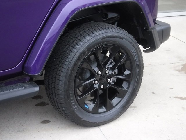 Used 2023 Jeep Wrangler Unlimited Sahara w/ Cold Weather Group image 6