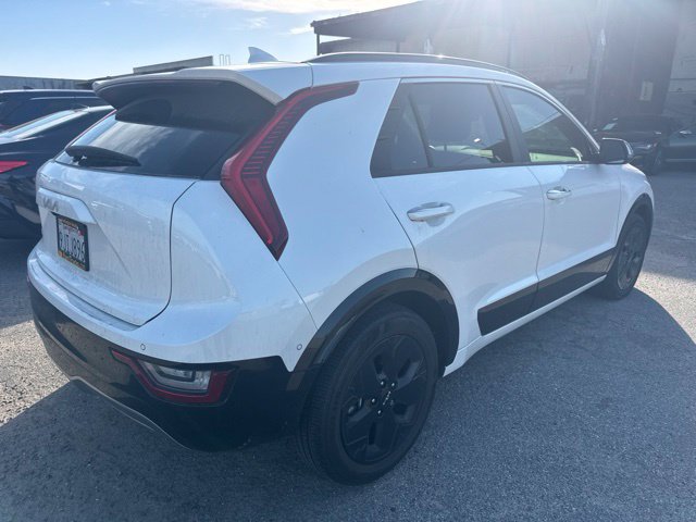 Used 2023 Kia Niro Wave FWD image 5