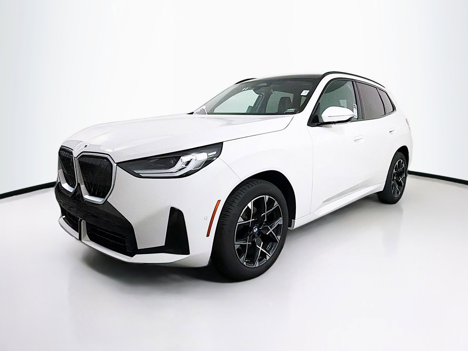 Used 2025 BMW X3 xDrive30 AWD/4WD image 3