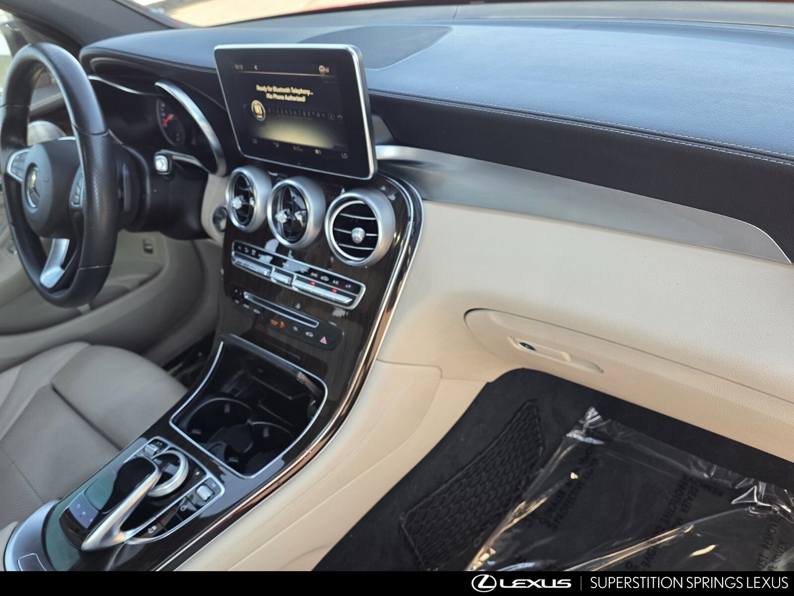 Used 2017 Mercedes-Benz GLC 300 image 29