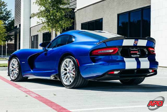 Used 2013 SRT Viper GTS w/ GTS Laguna Interior Pkg RWD image 11