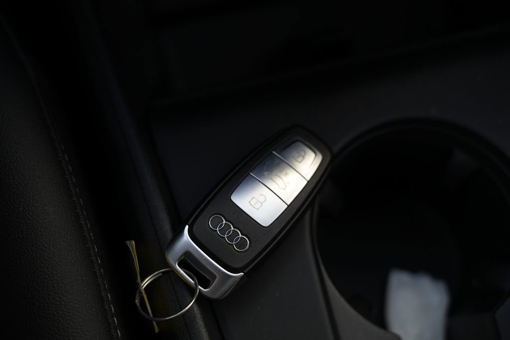 Used 2024 Audi Q4 e-tron Premium Plus w/ Premium Plus image 64