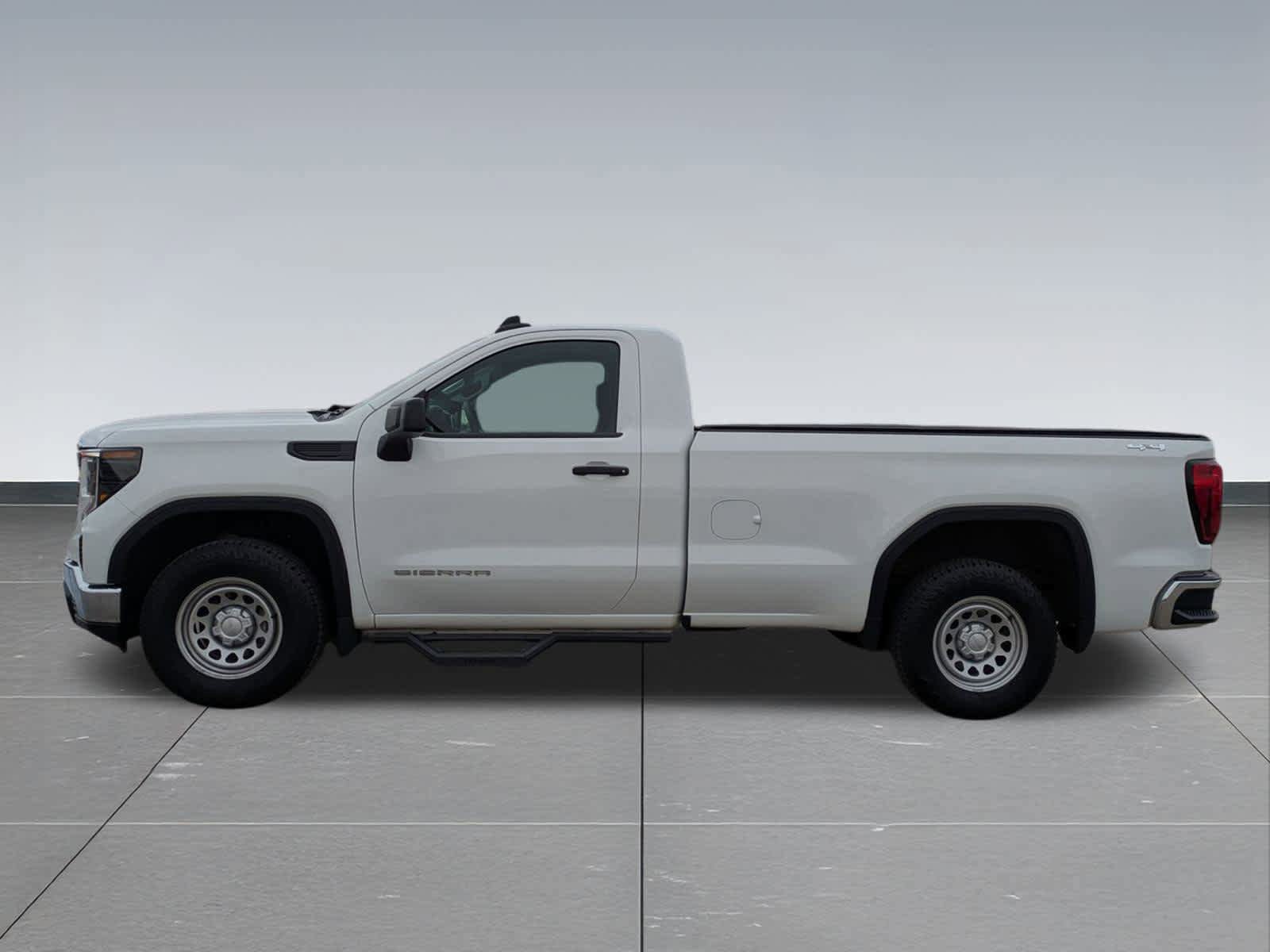 Used 2024 GMC Sierra 1500 Pro w/ Pro Value Package AWD/4WD image 4