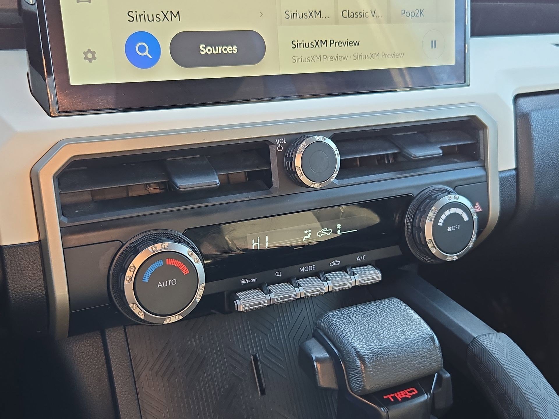 Used 2024 Toyota Tacoma TRD Off-Road image 24