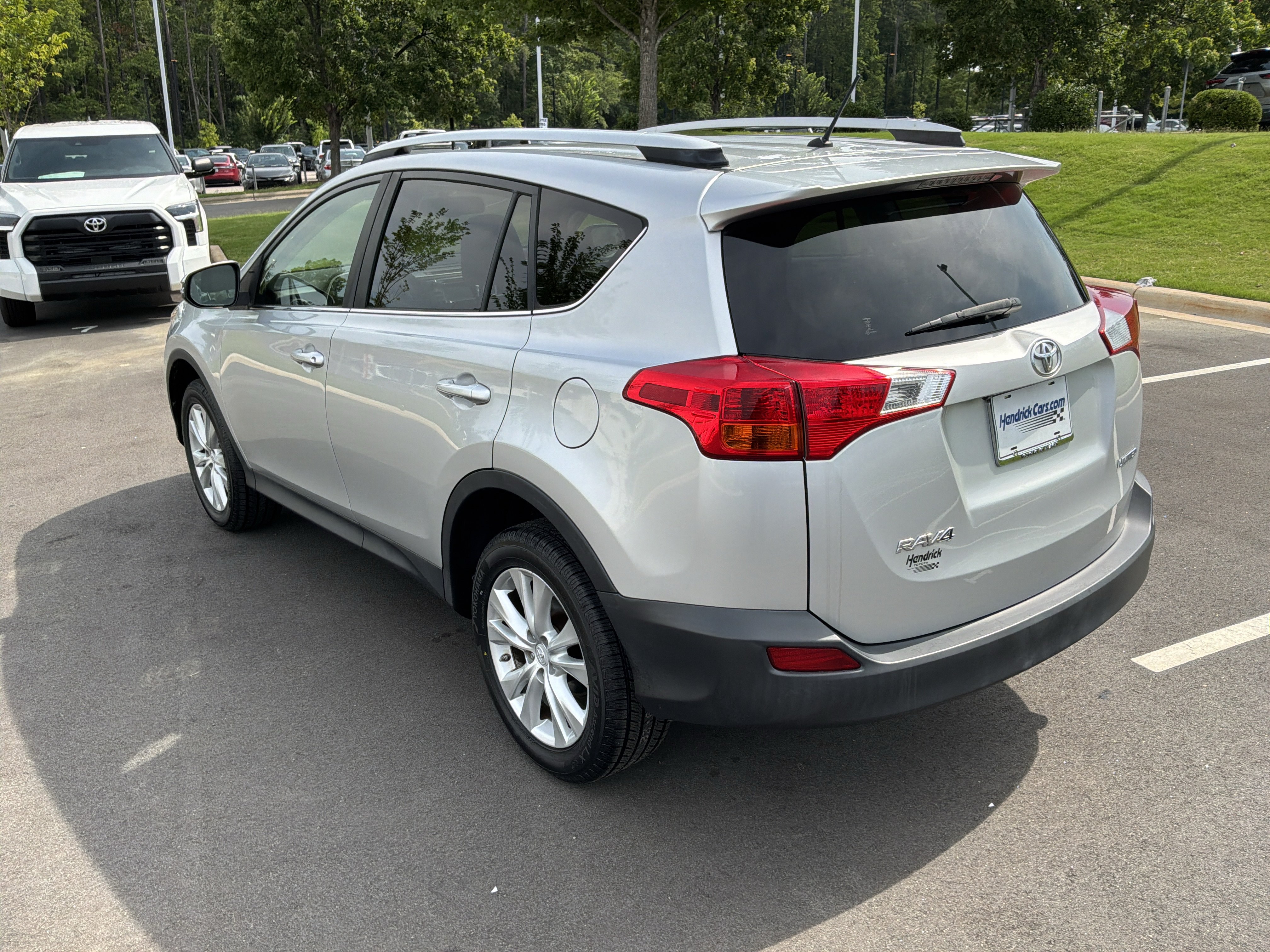 Used 2013 Toyota RAV4 Limited FWD image 8