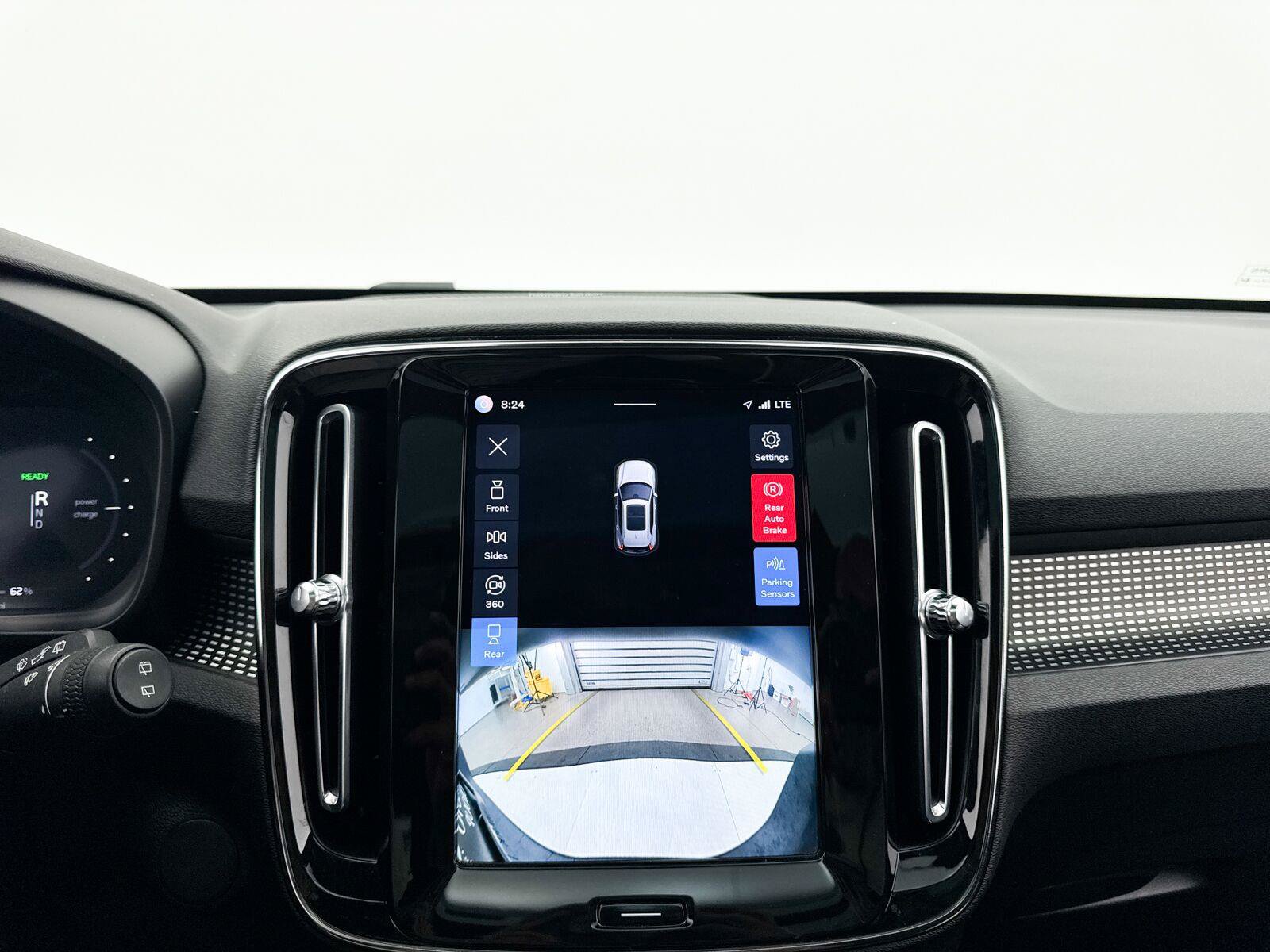 Used 2021 Volvo XC40 P8 Recharge w/ Advanced Package AWD/4WD image 10