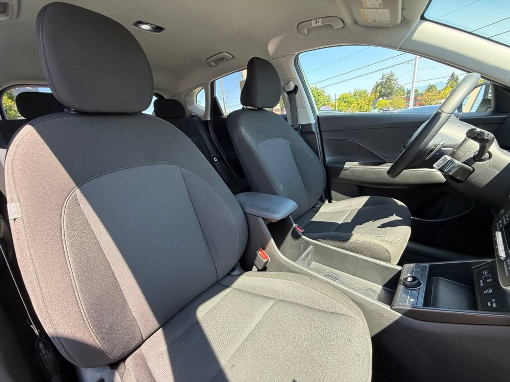 Certified 2025 Hyundai Kona SEL FWD image 19