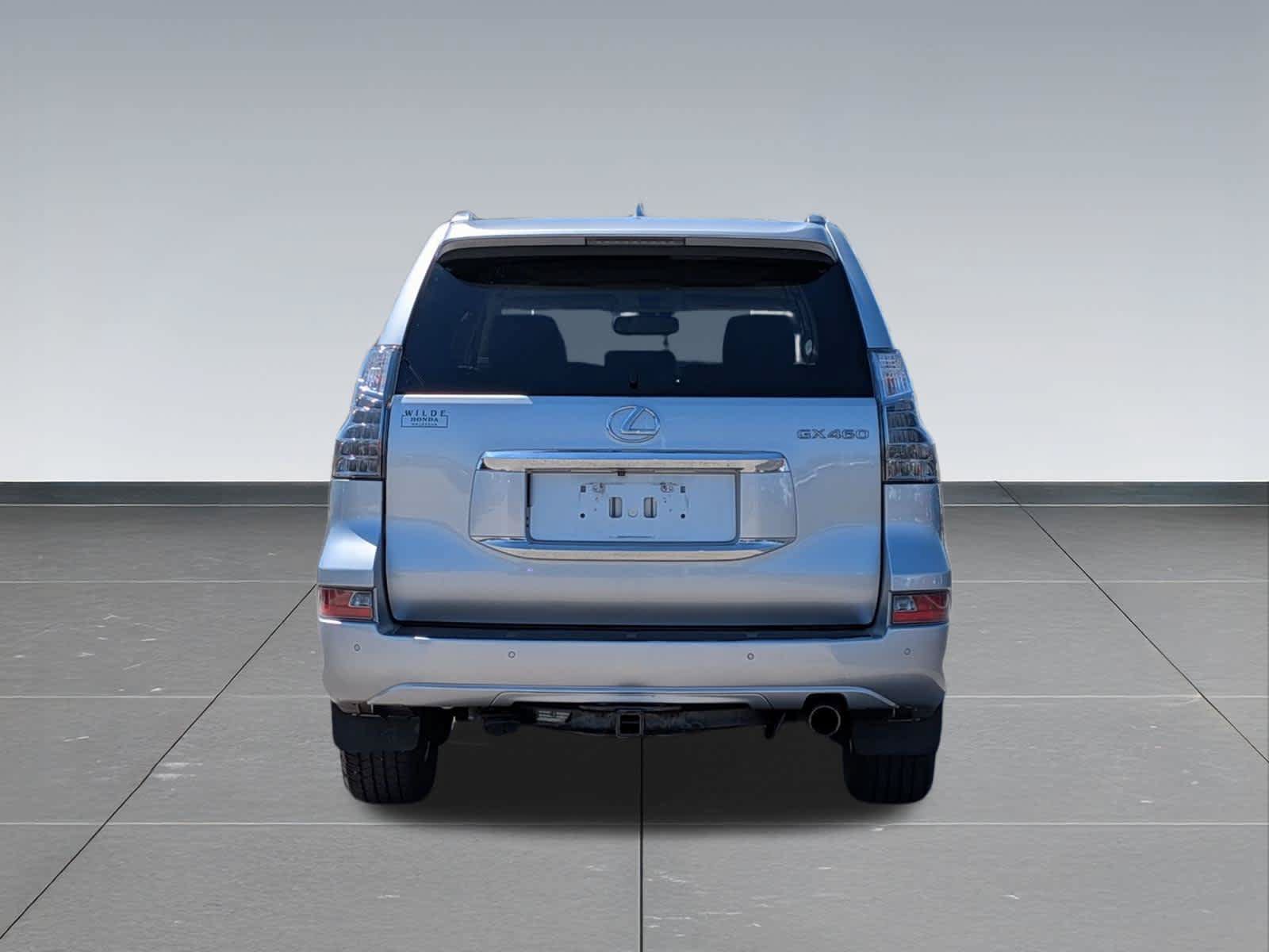 Used 2016 Lexus GX 460 w/ Premium Package AWD/4WD image 4