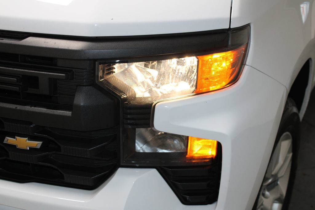 Used 2024 Chevrolet Silverado 1500 Custom image 52