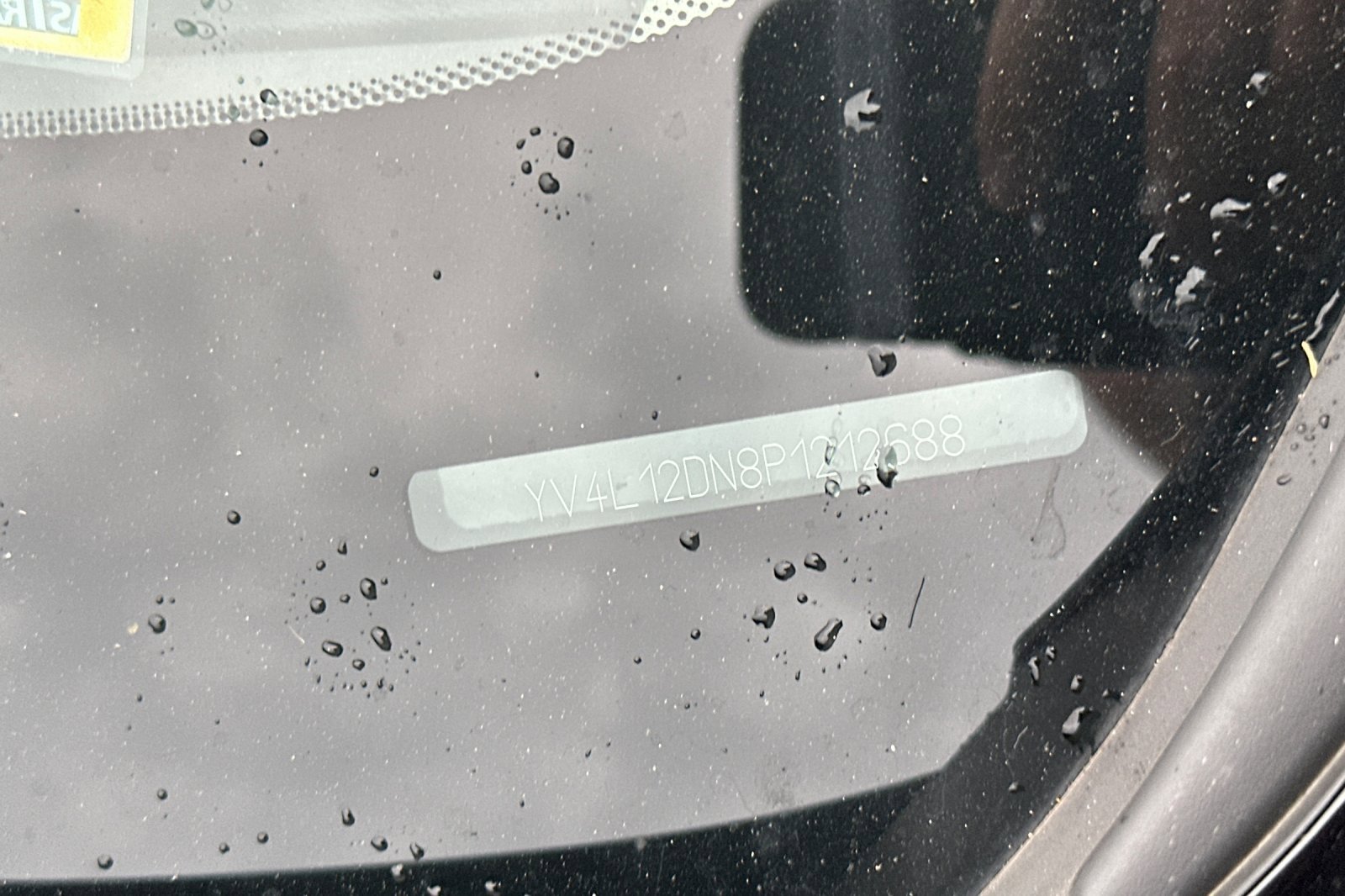 Certified 2023 Volvo XC60 B5 Plus w/ Protection Package Premier image 3